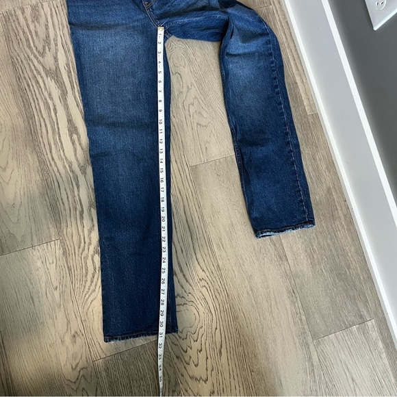 Abercrombie & Fitch 90s Straight Ultra High Rise Medium Wash Blue Jeans - Picture 8 of 11